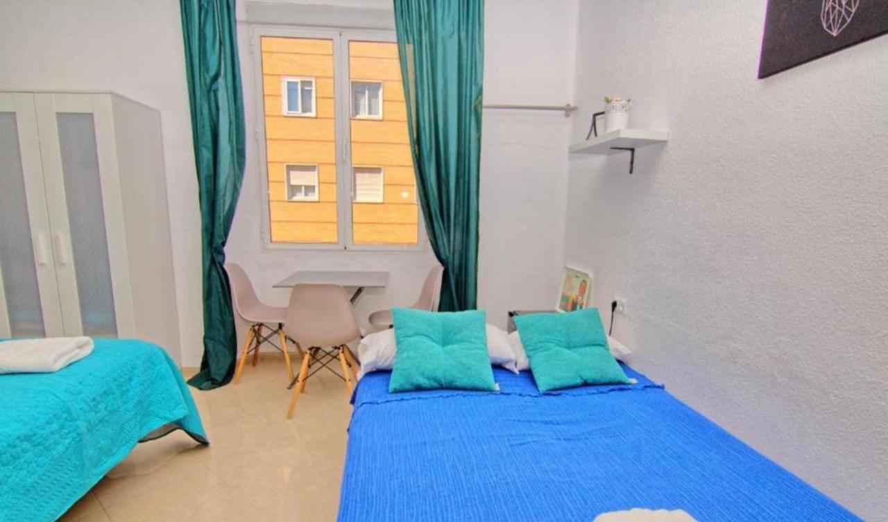 Guests House Mercado Malaga Apartment ภายนอก รูปภาพ